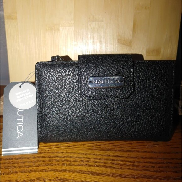 Nautica Womens Black RFID Protection Trifold Wallet With ID Window & Card Slots - Picture 4 of 8